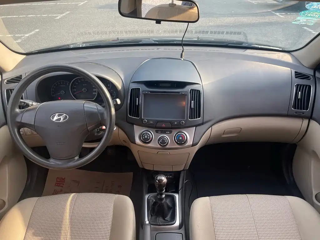 HYUNDAI CELESTA 2013