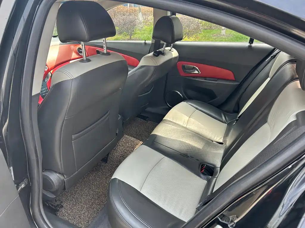 CHEVROLET CRUZE 2012
