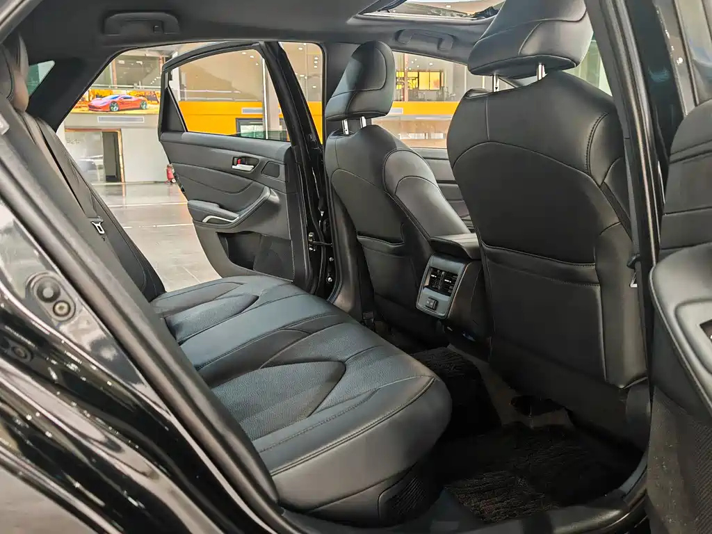 TOYOTA AVALON 2022