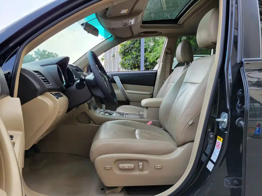 TOYOTA HIGHLANDER 2009