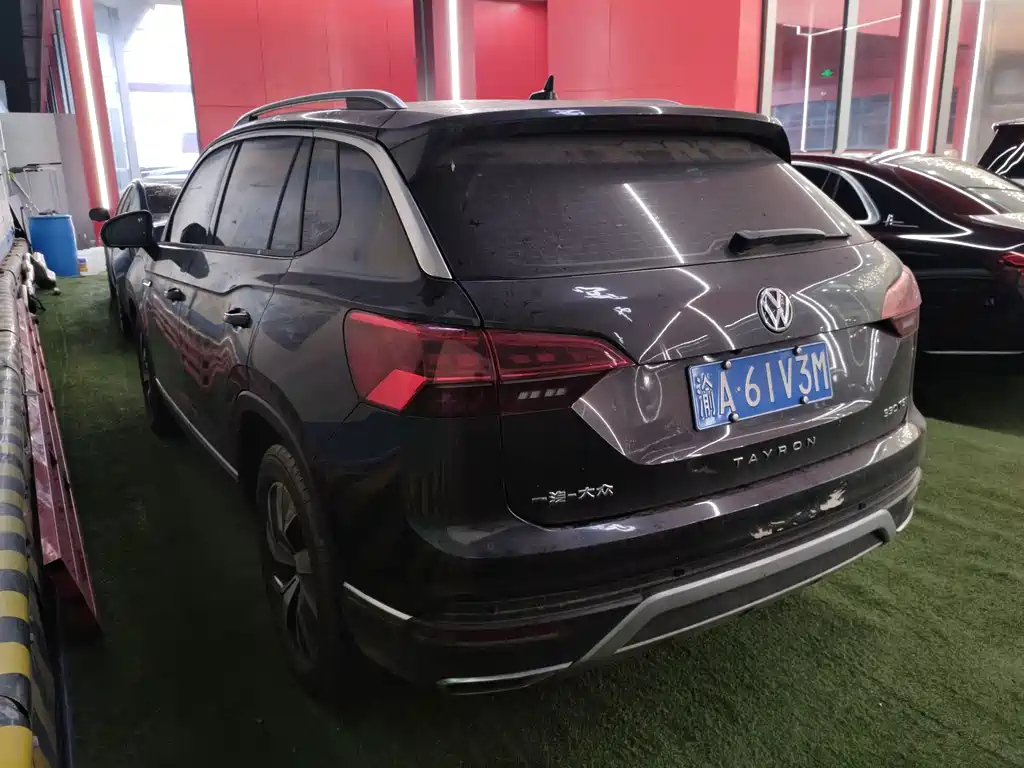 VOLKSWAGEN TAYRON 2022