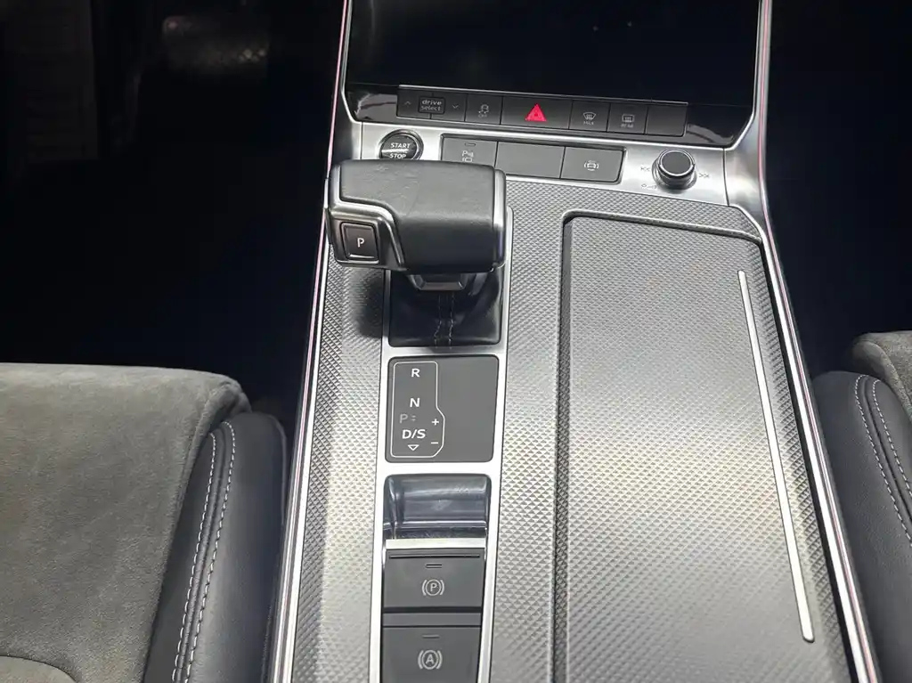 AUDI A6L 2021