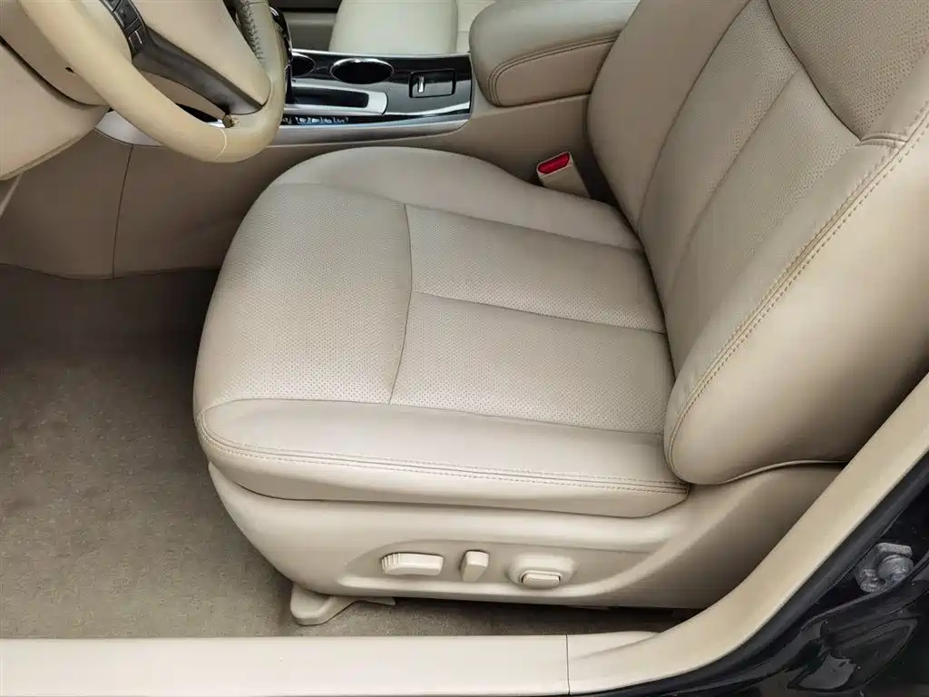 NISSAN TEANA 2014