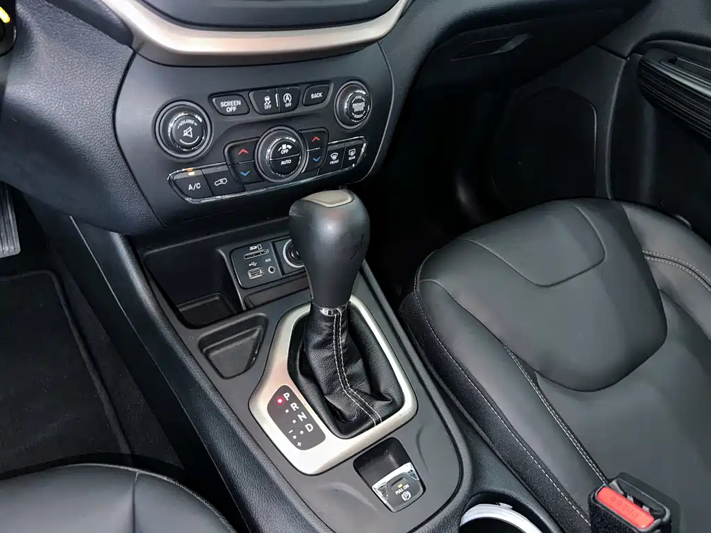 JEEP CHEROKEE 2017