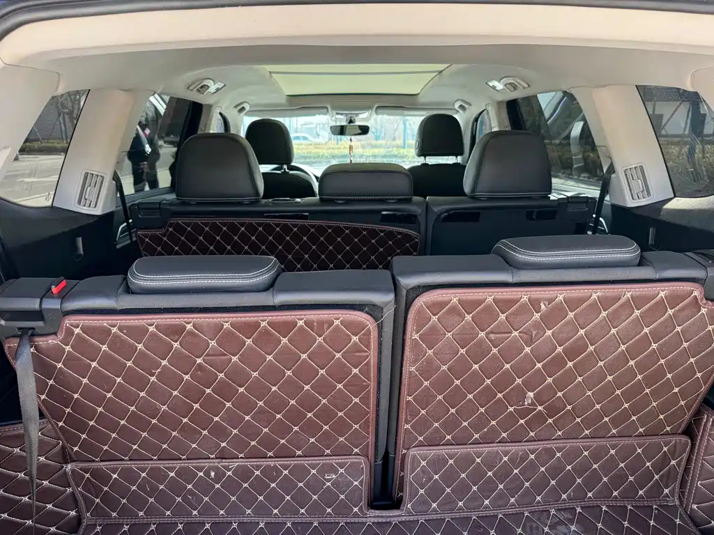 VOLKSWAGEN TOURAN 2020