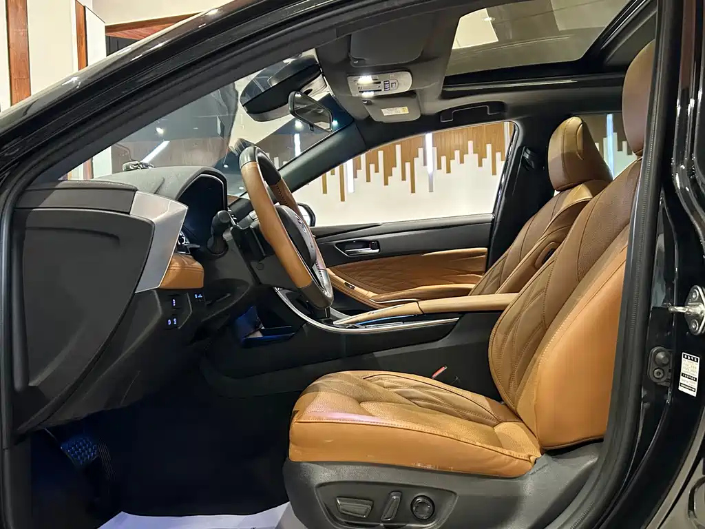 TOYOTA AVALON 2022