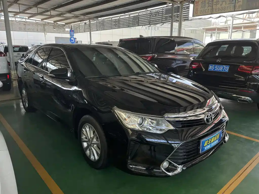 TOYOTA CAMRY 2017