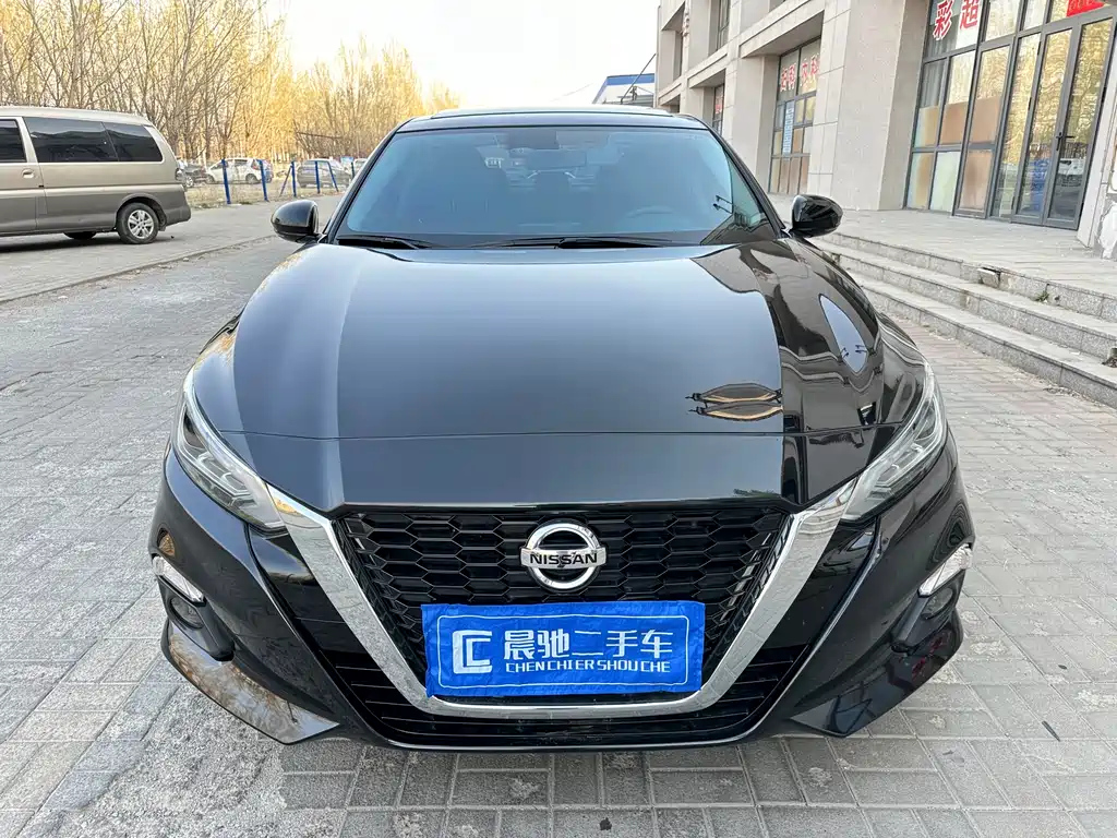 NISSAN TEANA 2021