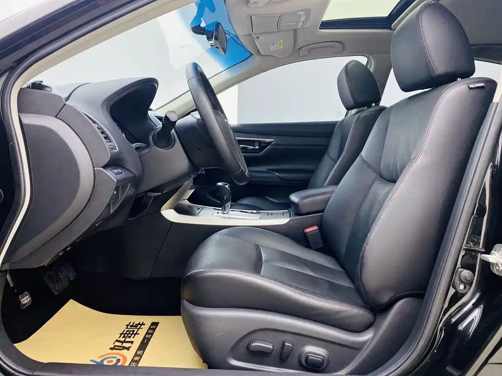 NISSAN TEANA 2018