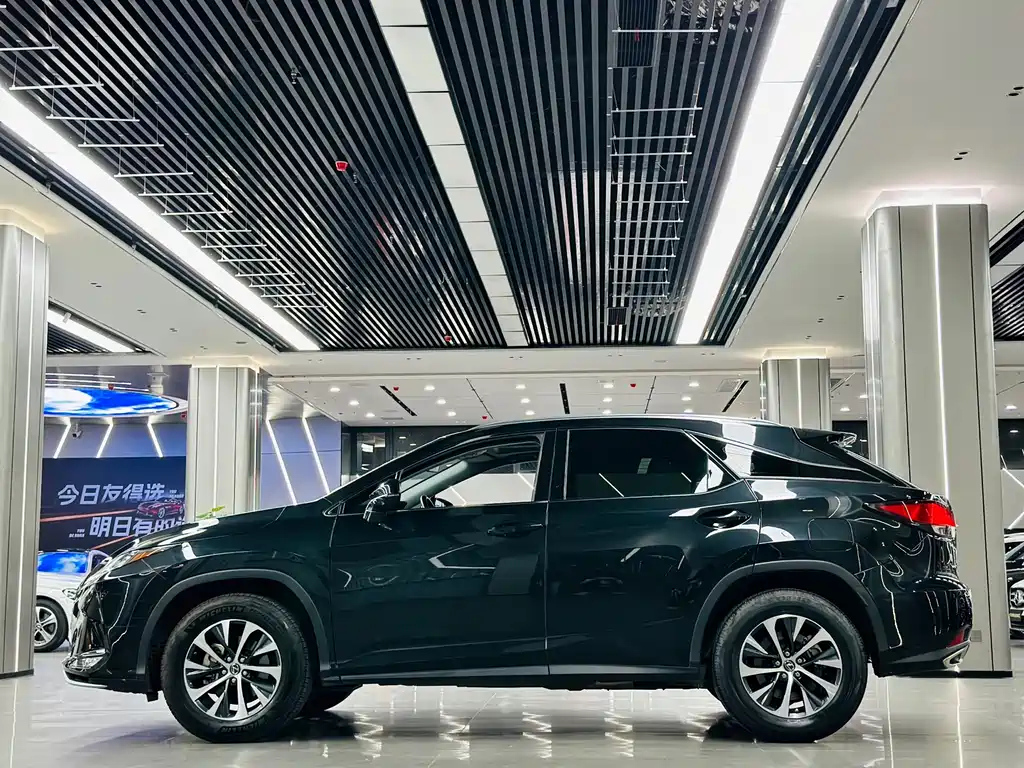 LEXUS RX 2021