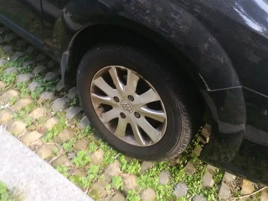 BUICK EXCELLE 2013