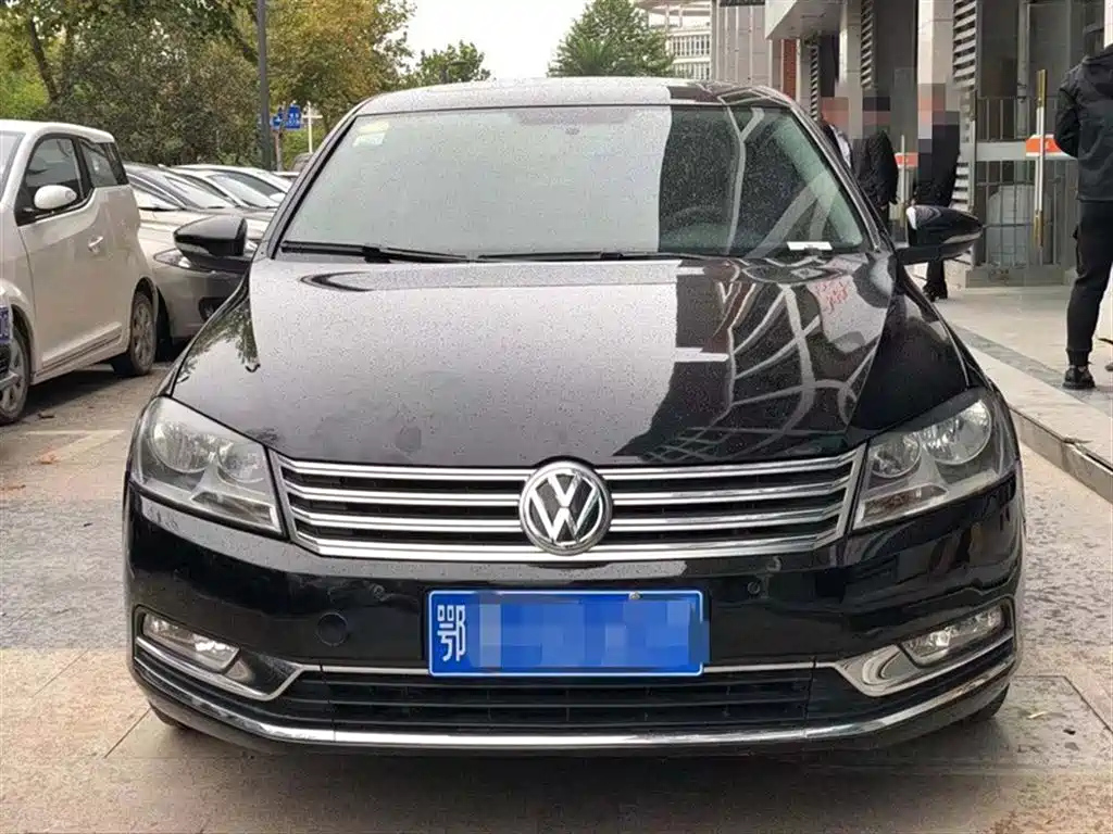 VOLKSWAGEN MAGOTAN 2014