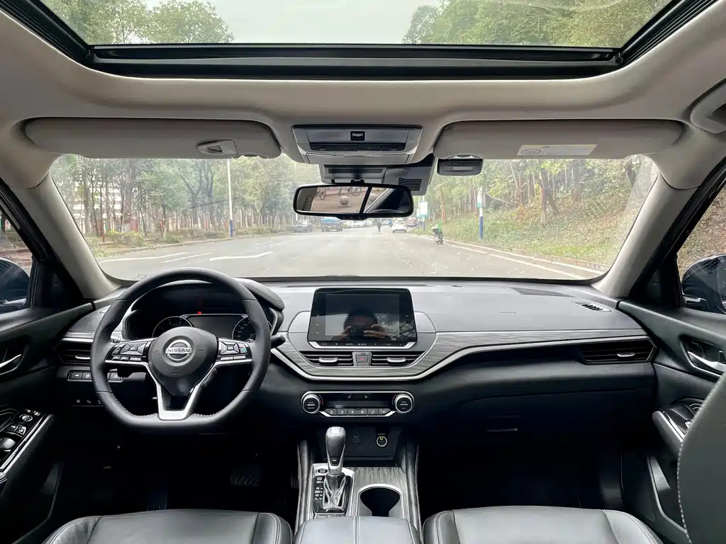 NISSAN TEANA 2021