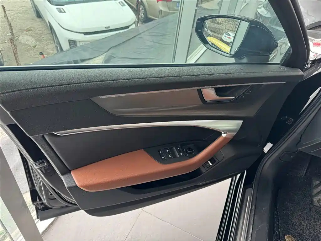 AUDI A6L 2020