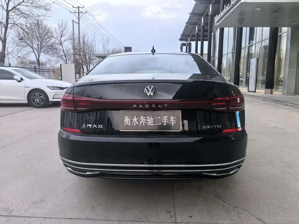VOLKSWAGEN PASSAT 2022
