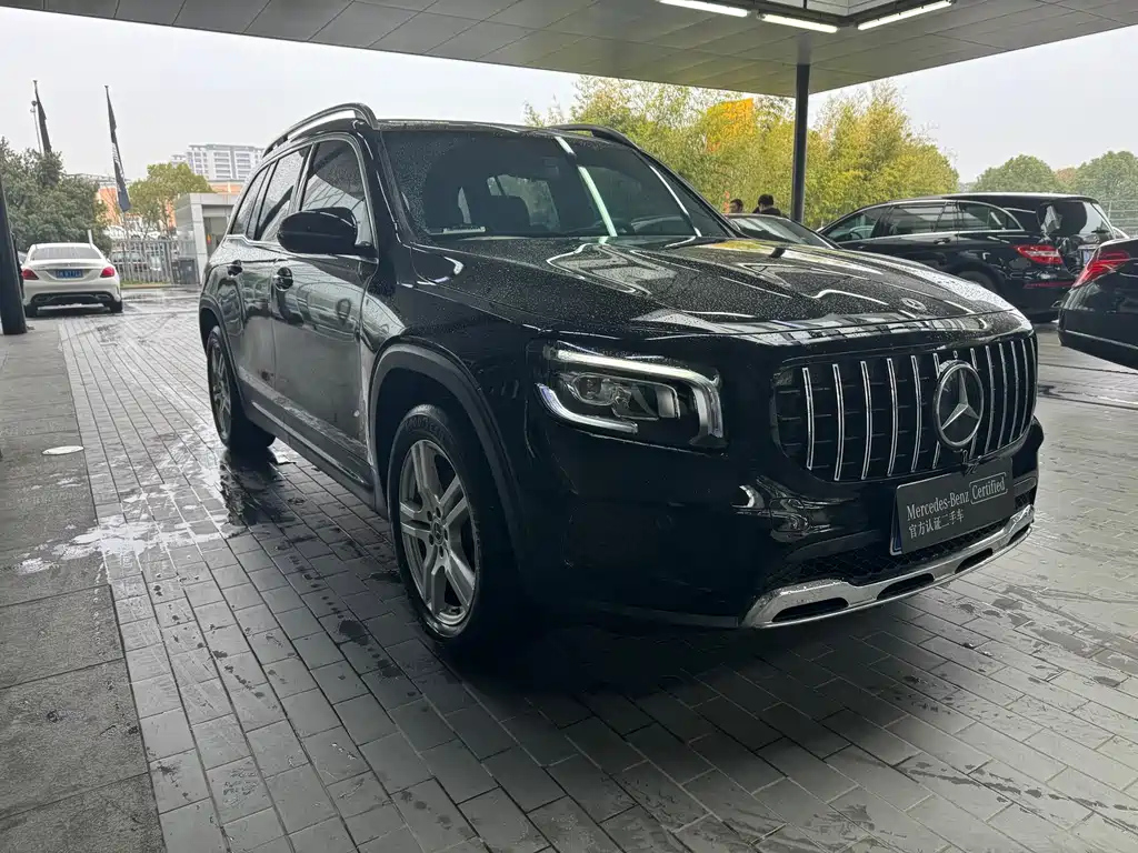 MERCEDES BENZ GLB 2022