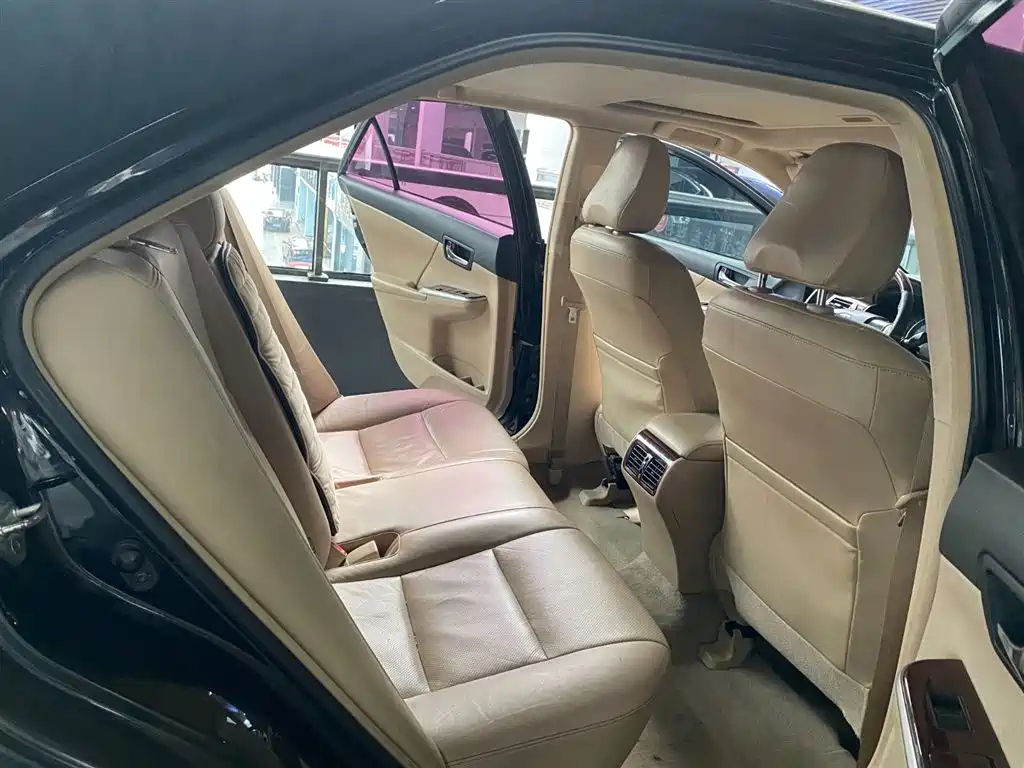 TOYOTA CAMRY 2013