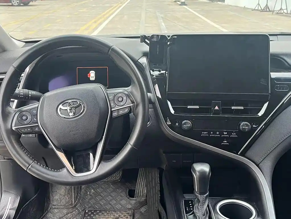 TOYOTA CAMRY 2022