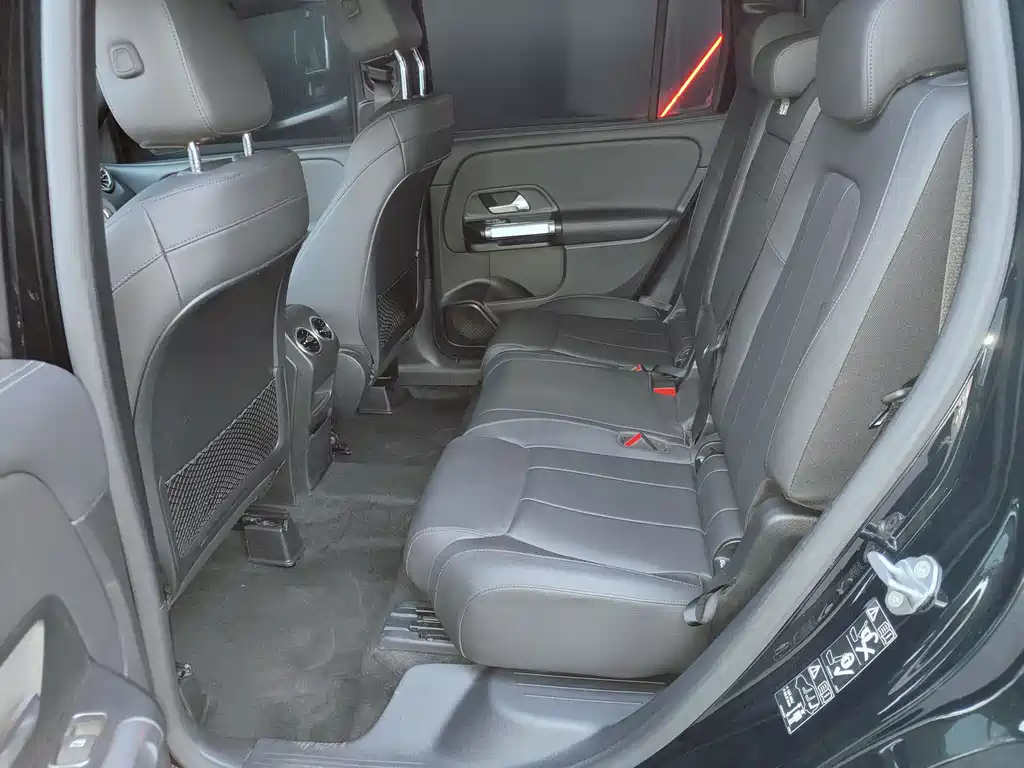 MERCEDES BENZ GLB 2020