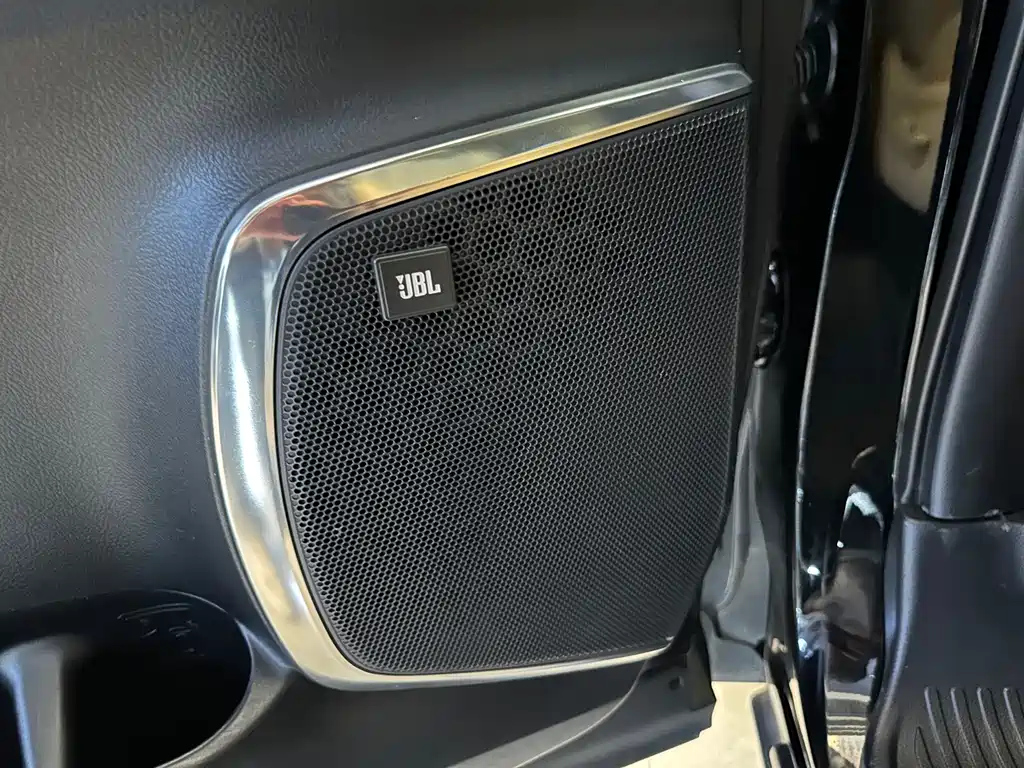 TOYOTA ALPHARD 2019