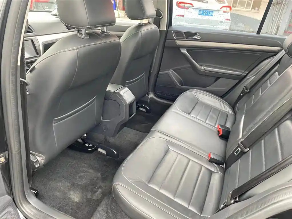 VOLKSWAGEN LAVIDA 2018