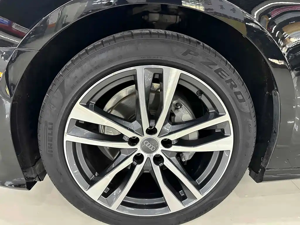 AUDI A6L 2020