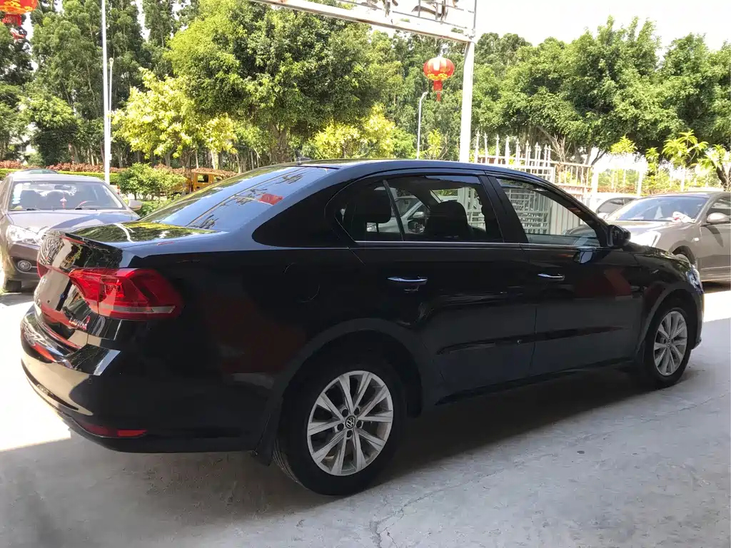 VOLKSWAGEN LAVIDA 2017