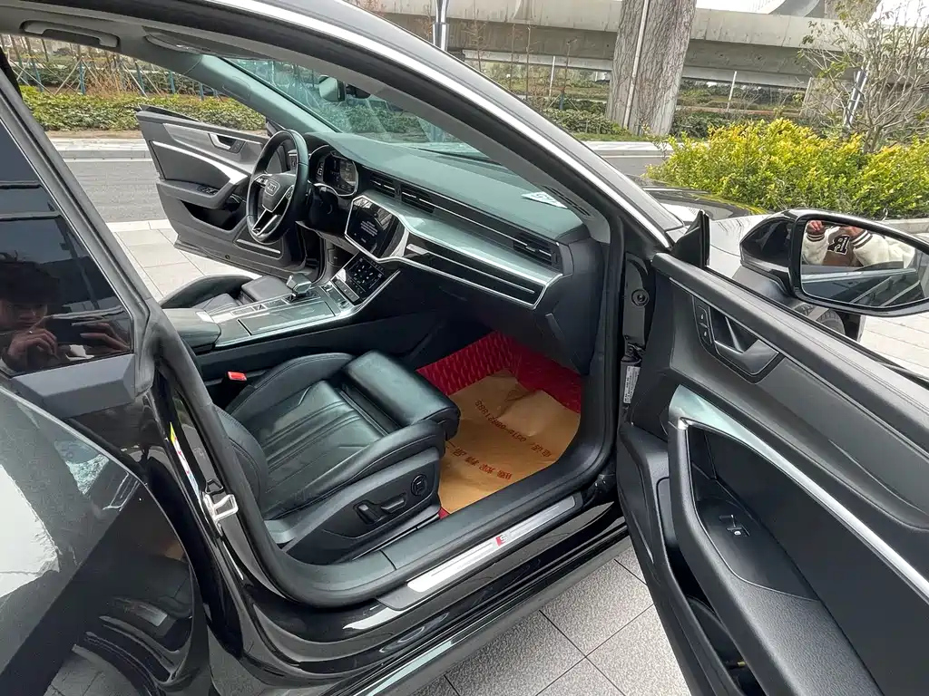 AUDI A7 2021