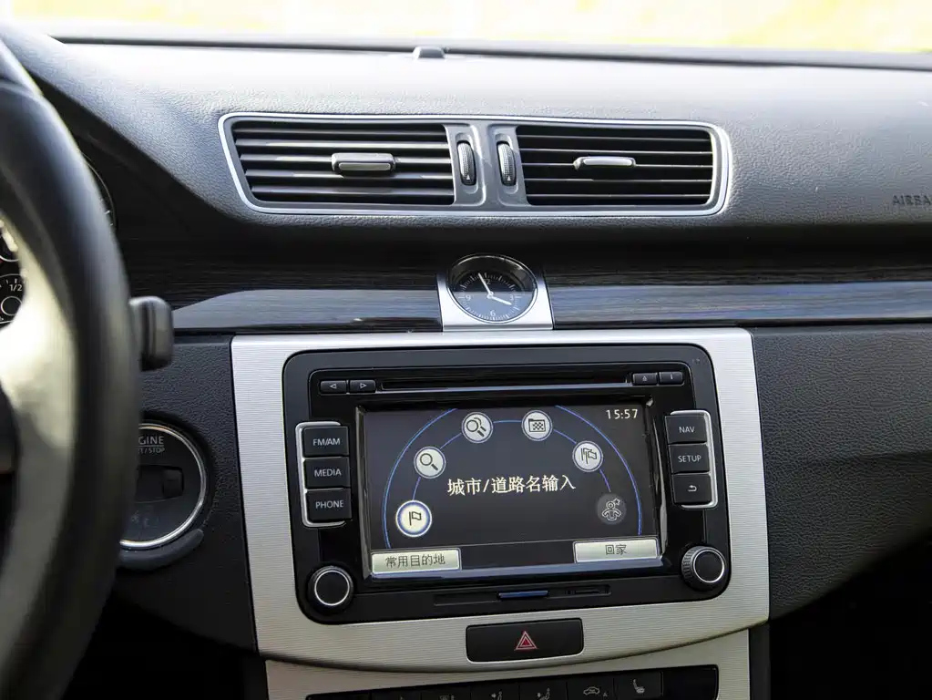 VOLKSWAGEN MAGOTAN 2014