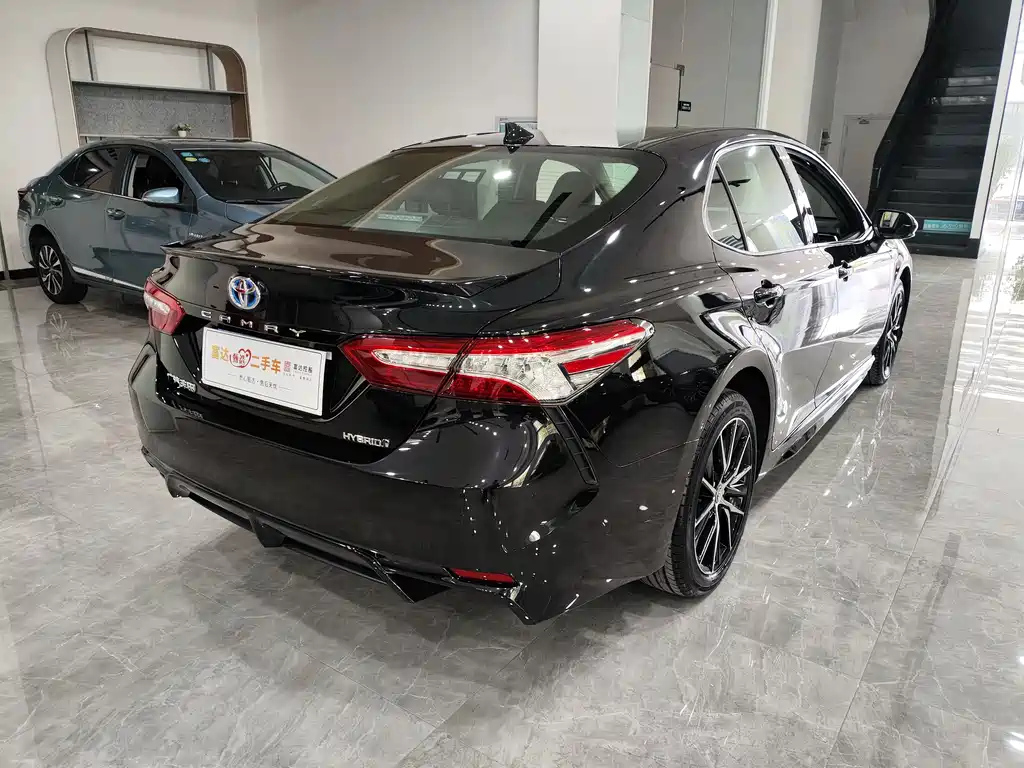TOYOTA CAMRY 2022