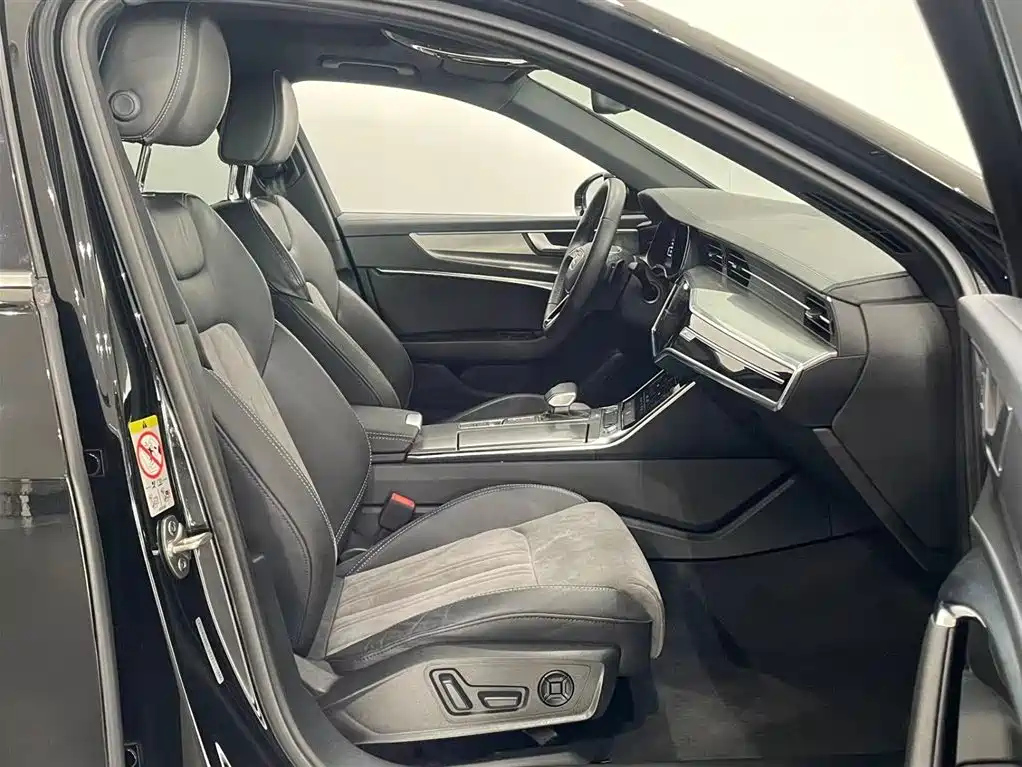 AUDI A6L 2021