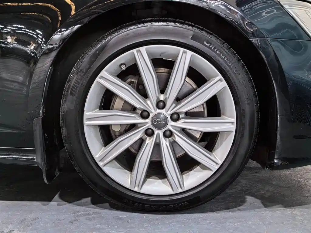AUDI A6L 2020