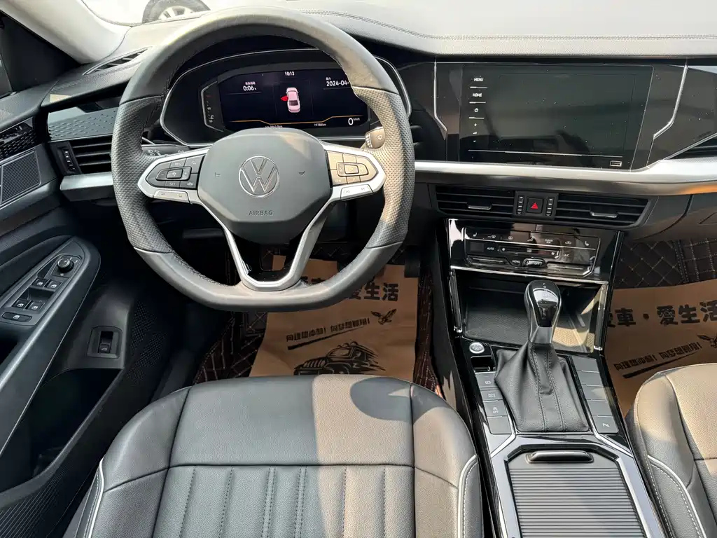 VOLKSWAGEN PASSAT 2022