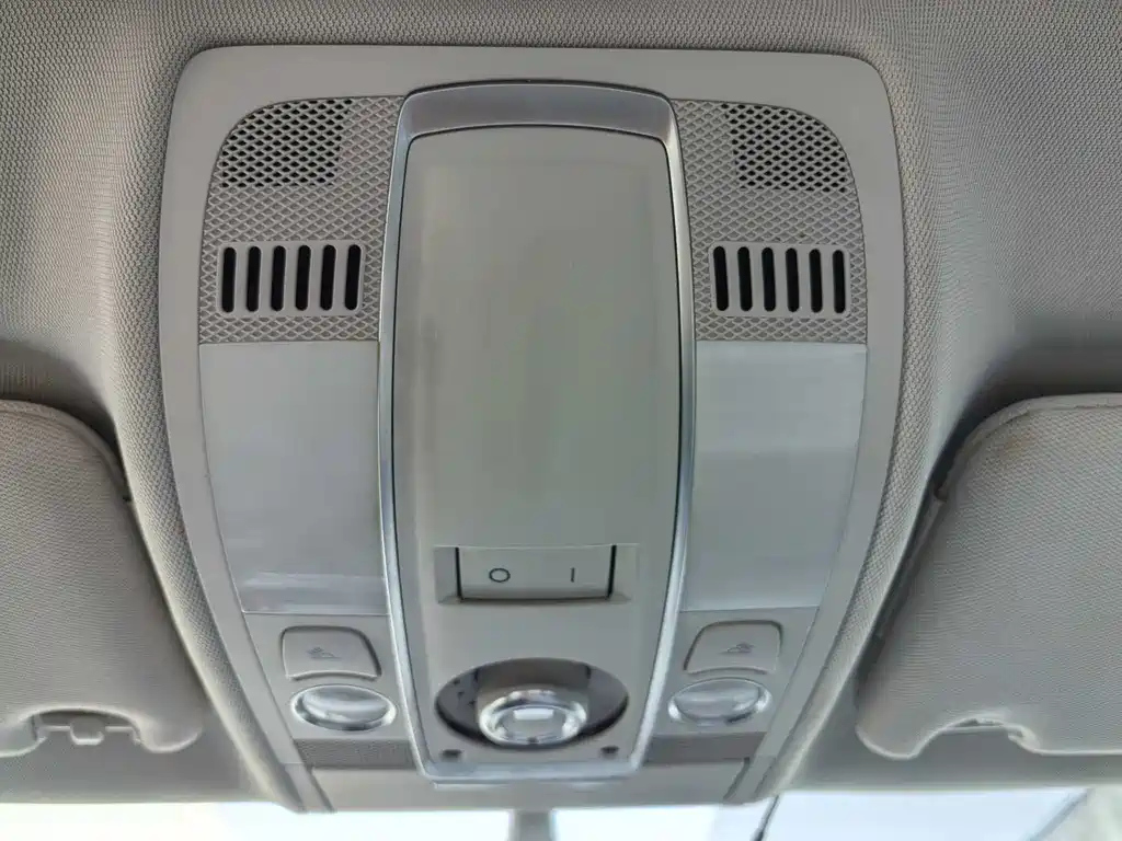 AUDI A6L 2011
