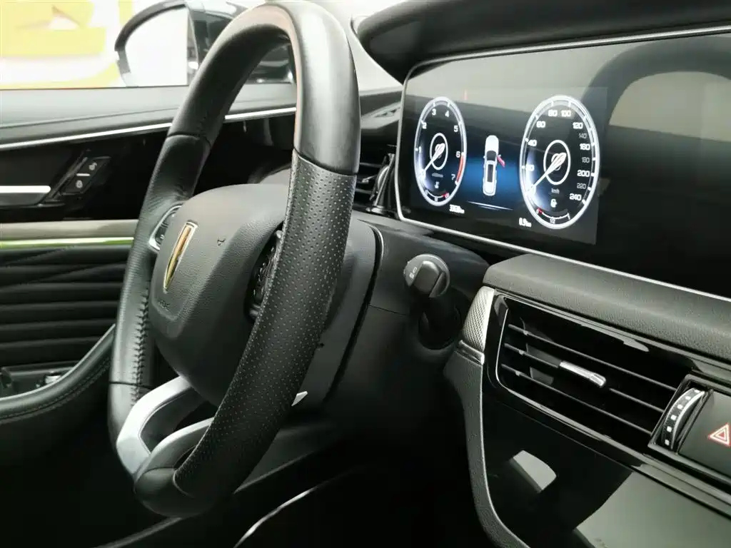 HONGQI HS5 2022
