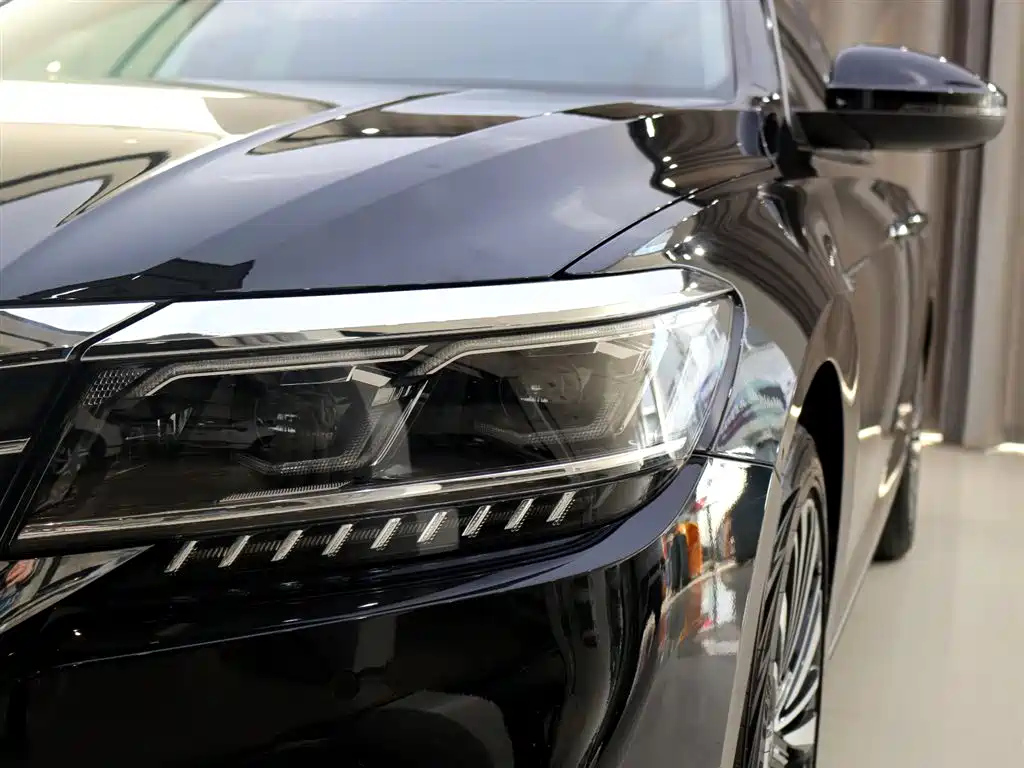 VOLKSWAGEN PASSAT 2021