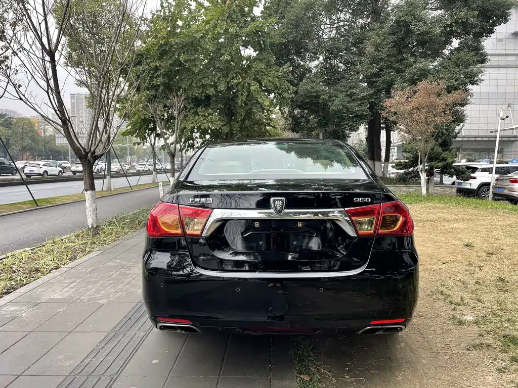 ROEWE 950 2012