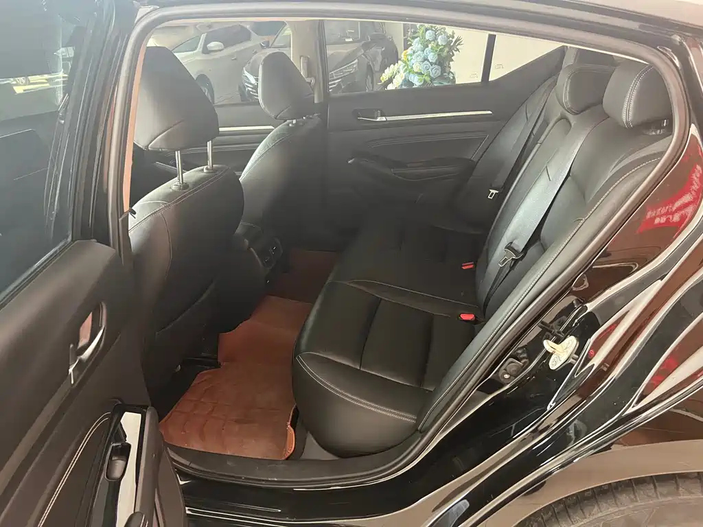NISSAN TEANA 2021