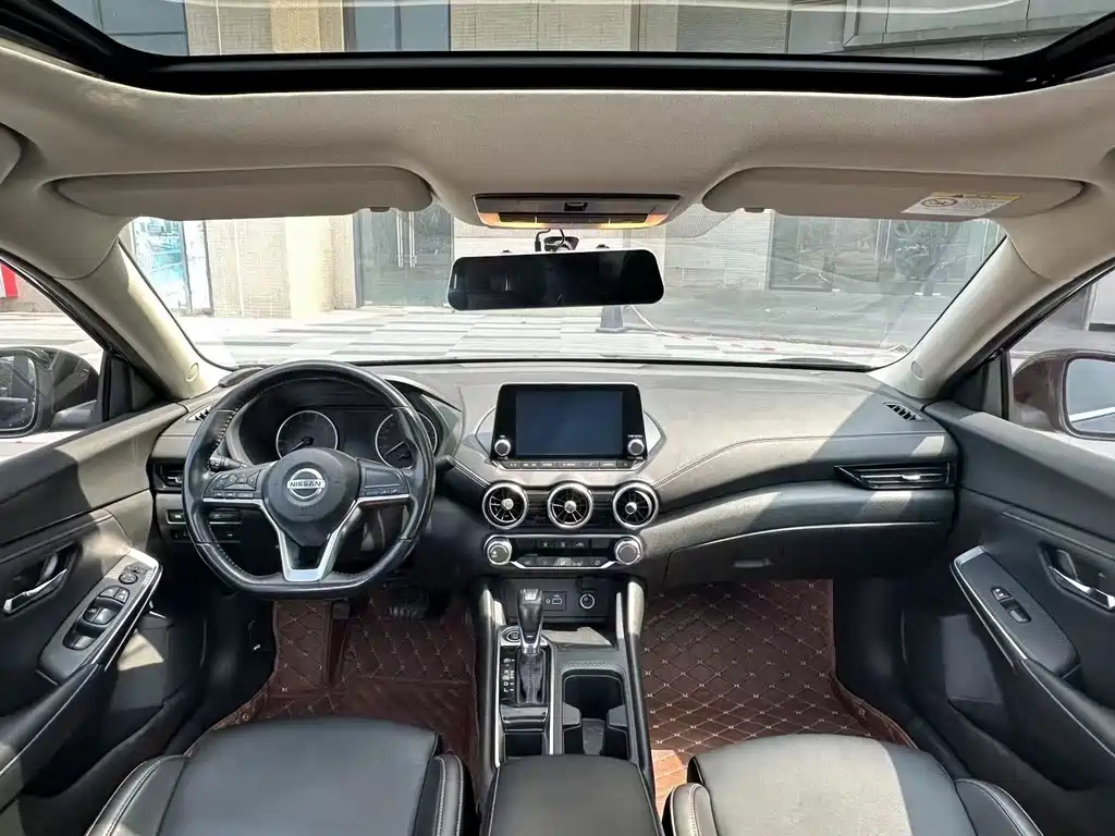 NISSAN SYLPHY 2020