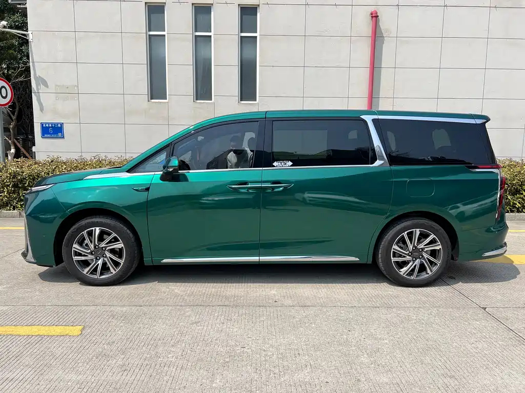 MAXUS G90 2022