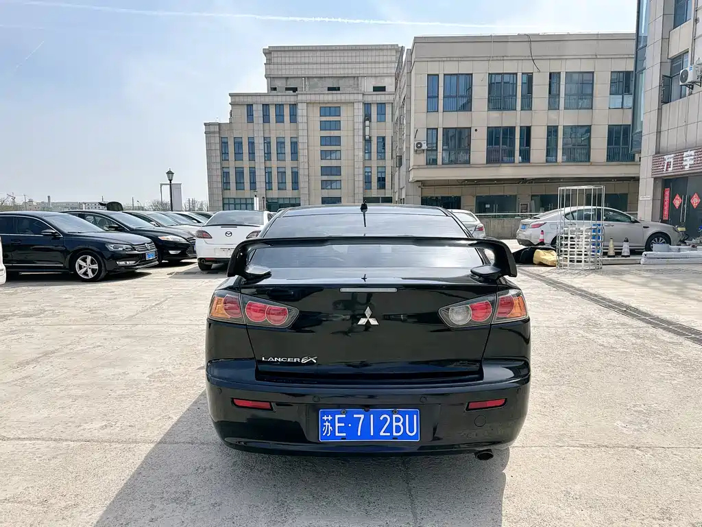 MITSUBISHI LANCER EX 2014