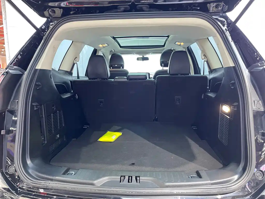 FORD EDGE 2021