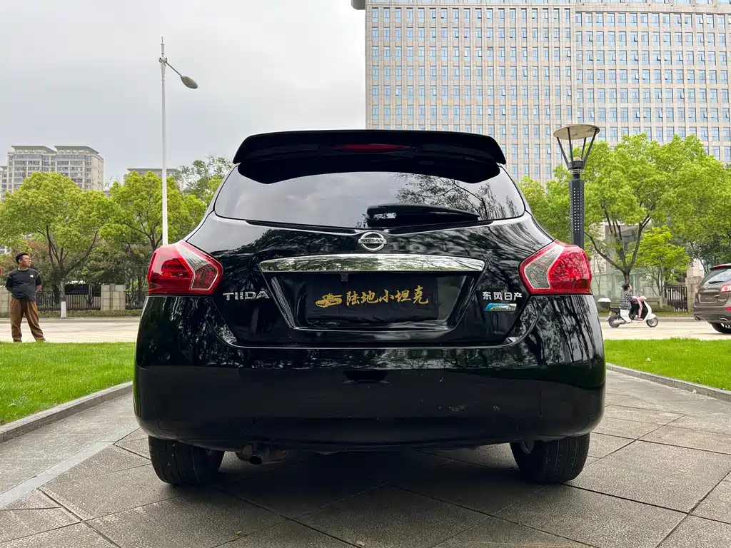 NISSAN TIIDA TIIDA 2013