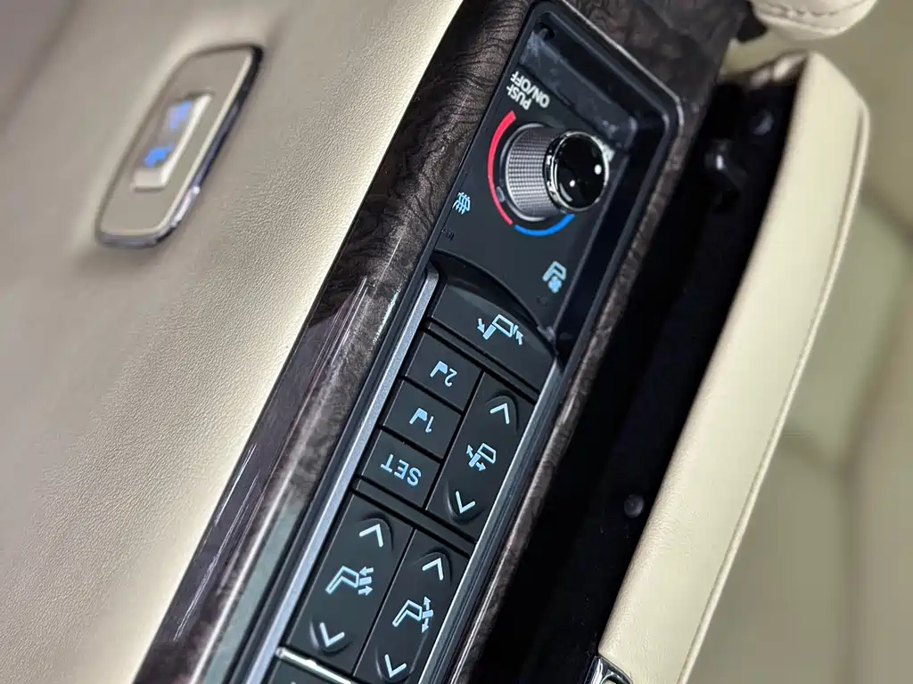 TOYOTA ALPHARD 2018
