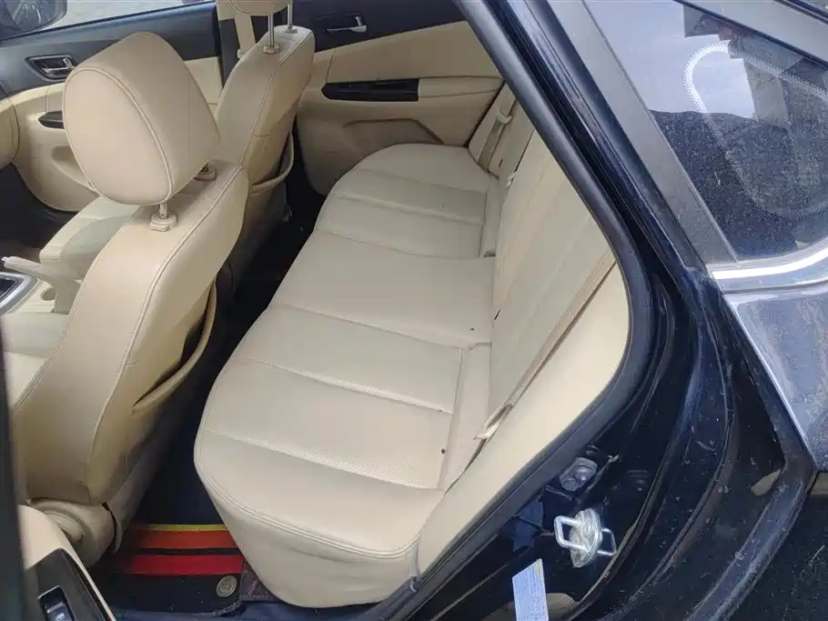 CHANGAN EADO 2016