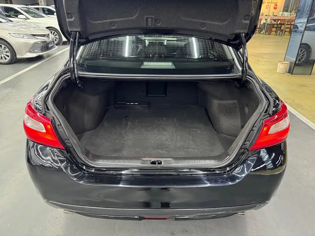 NISSAN TEANA 2019