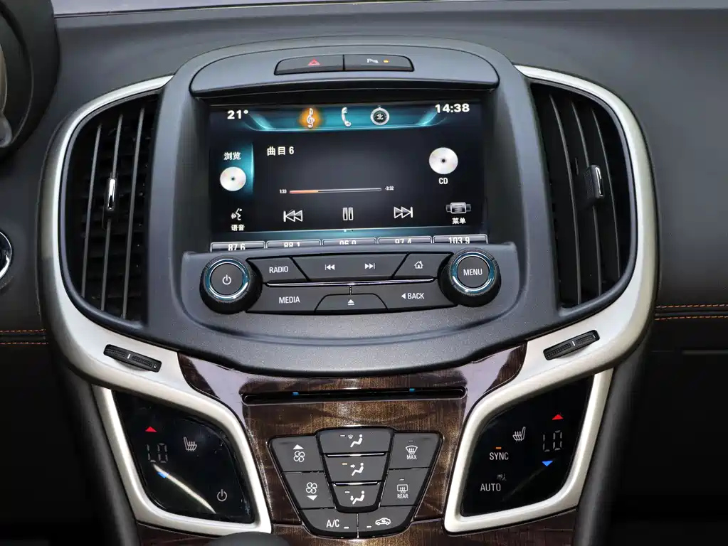 BUICK LACROSSE 2015
