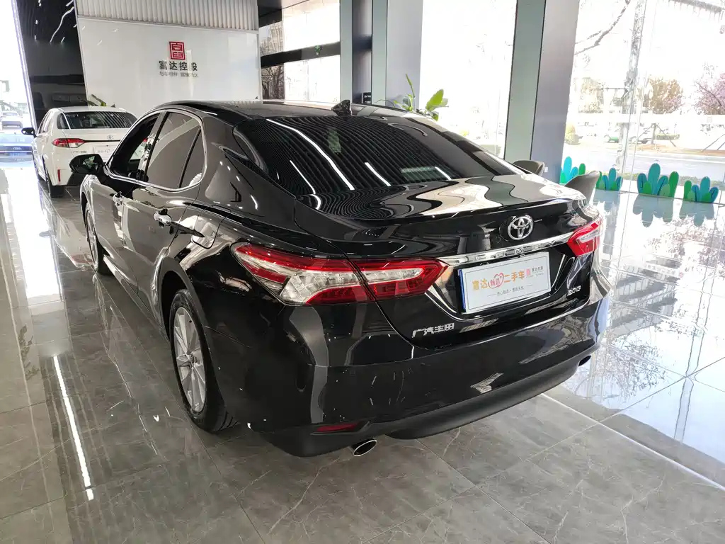TOYOTA CAMRY 2023