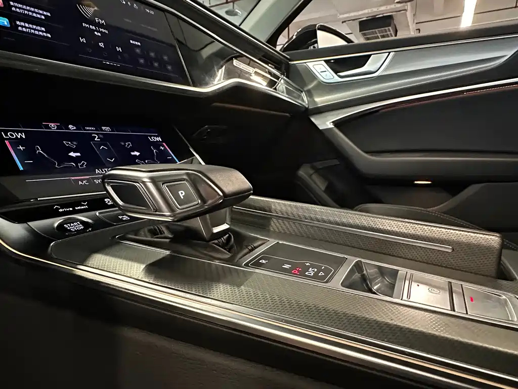 AUDI A6L 2023