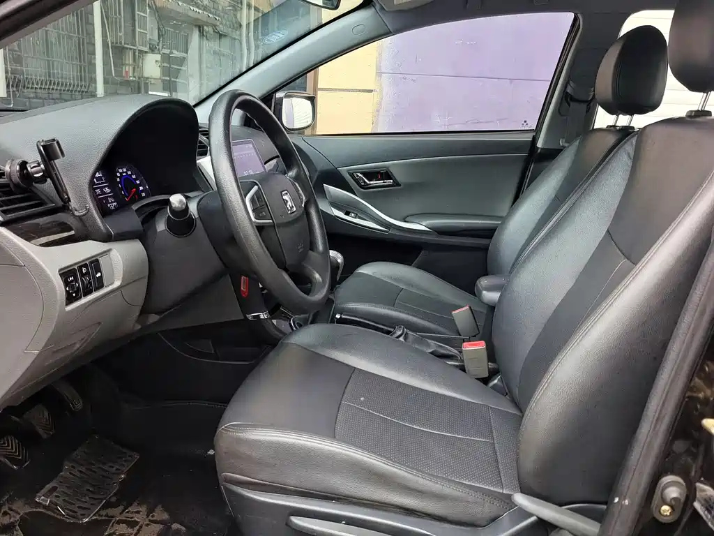 ZOTYE Z300 2016